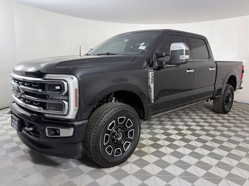 Certified 2024 Ford F350 Platinum w/ FX4 Off-Road Package image 3