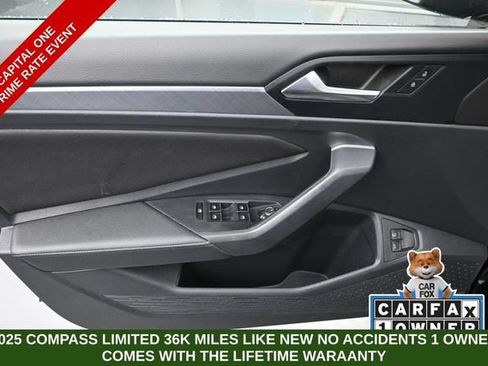 Used 2024 Volkswagen Jetta SE FWD image 14