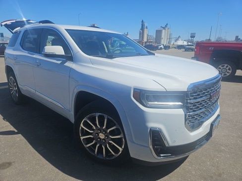 Used 2023 GMC Acadia Denali AWD/4WD image 2