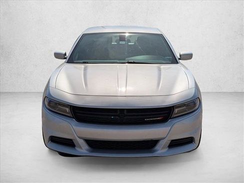 Used 2019 Dodge Charger SXT w/ Leather Interior Group image 2