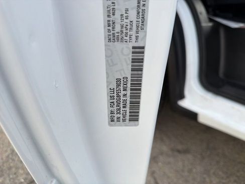 Used 2023 RAM ProMaster 2500 FWD image 25