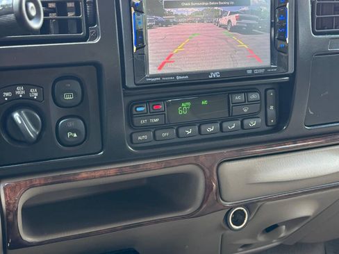 Used 2004 Ford Excursion Limited AWD/4WD image 30