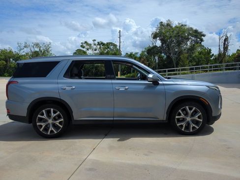 Used 2020 Hyundai Palisade SEL w/ Premium Package FWD image 4