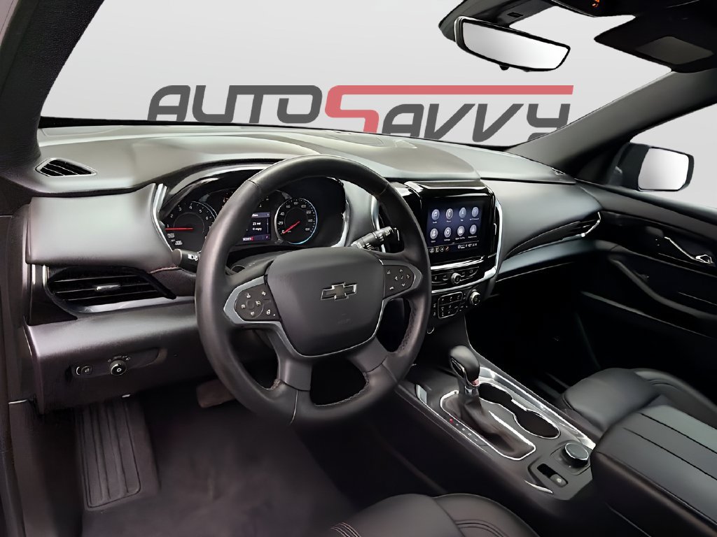 Used 2023 Chevrolet Traverse RS FWD image 9