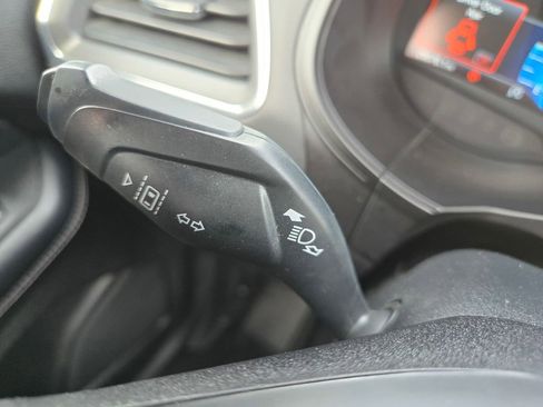 Used 2024 Ford Edge Titanium image 29