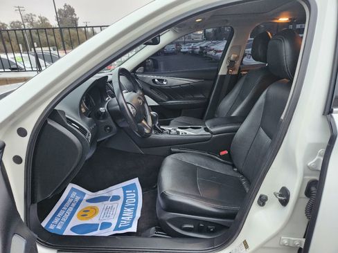 Used 2017 INFINITI Q50 Premium w/ 2.0T Premium Plus Package image 9