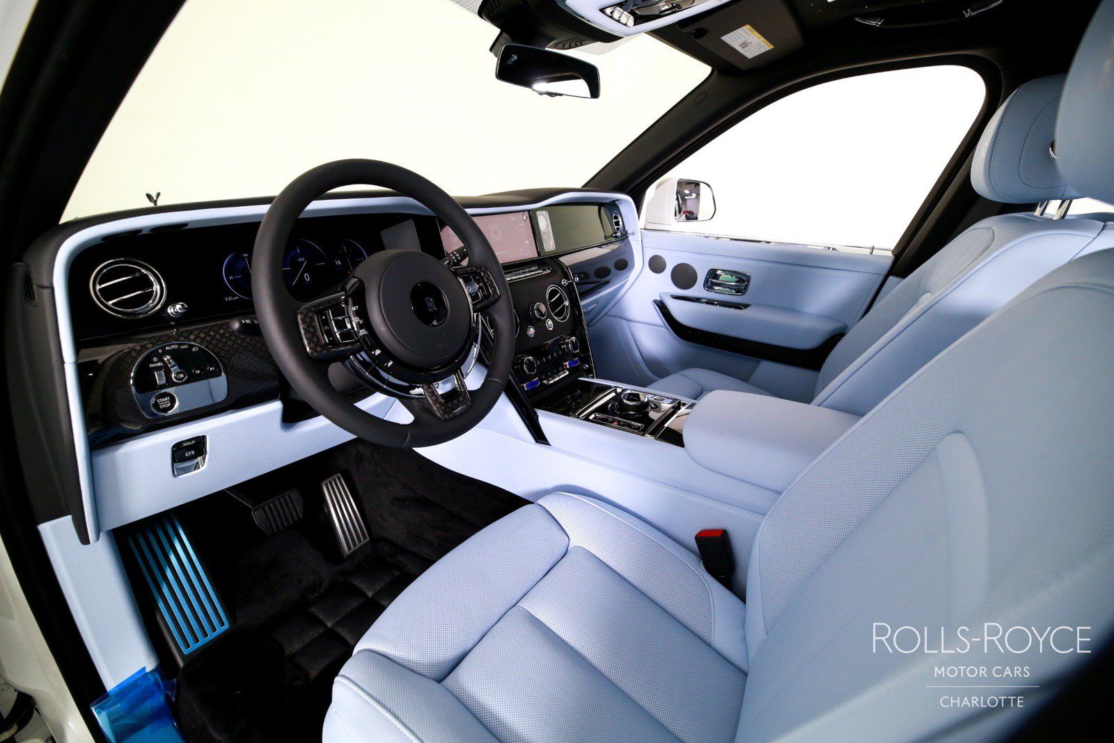 New 2027 Rolls-Royce Cullinan Black Badge AWD/4WD image 4