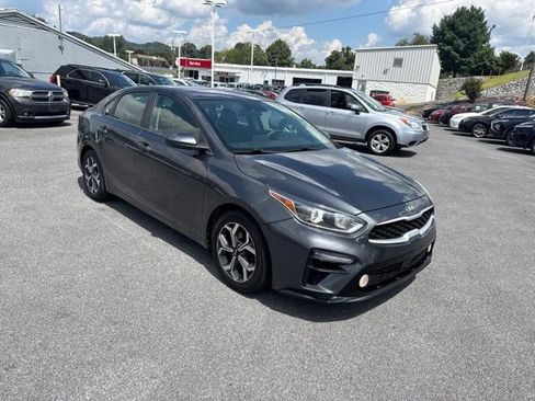 Used 2019 Kia Forte LXS FWD image 2