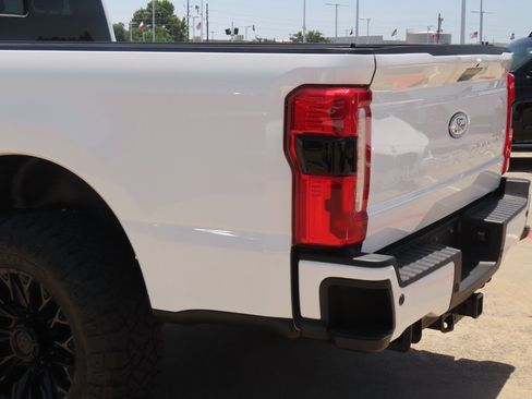 Used 2023 Ford F350 Lariat w/ Lariat Ultimate Package AWD/4WD image 15
