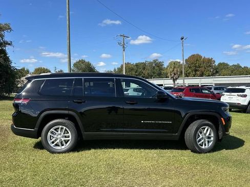 New 2025 Jeep Grand Cherokee L Laredo w/ Luxury Tech Group I AWD/4WD image 5