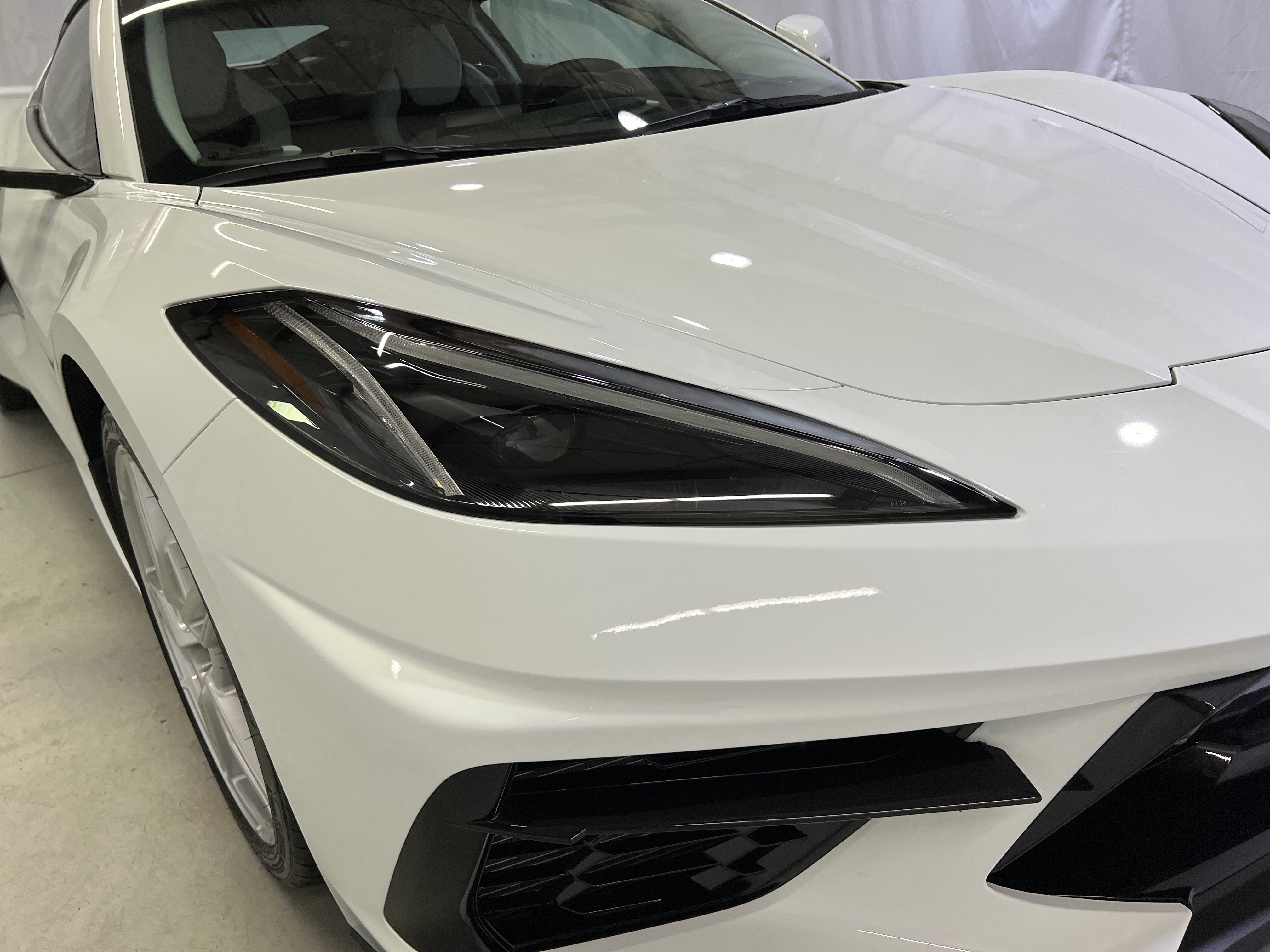 Used 2022 Chevrolet Corvette Stingray Premium Cpe w/ Z51 Performance Package RWD image 5