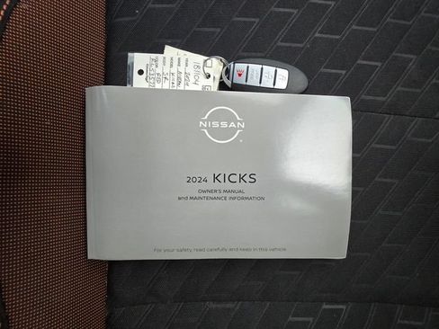 Used 2024 Nissan Kicks SR FWD image 30