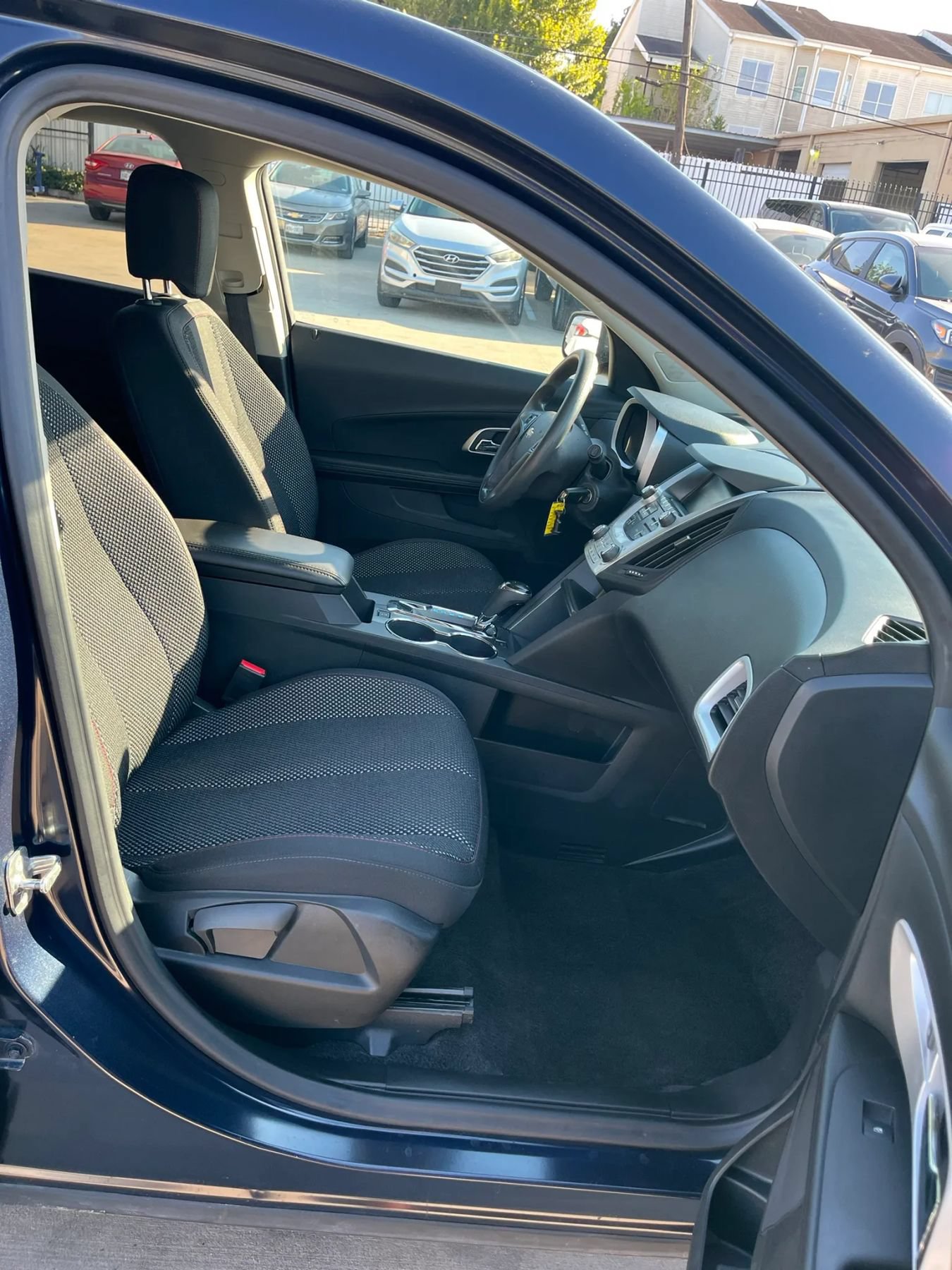 Used 2017 Chevrolet Equinox LS AWD/4WD image 36