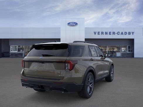 New 2026 Ford Explorer ST-Line w/ ST-Line Street Pack image 8