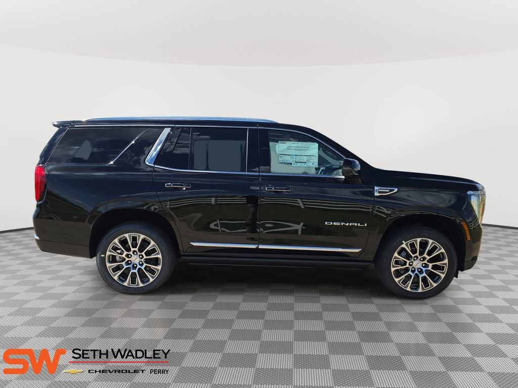 New 2026 GMC Yukon Denali w/ Denali Reserve Package AWD/4WD image 8