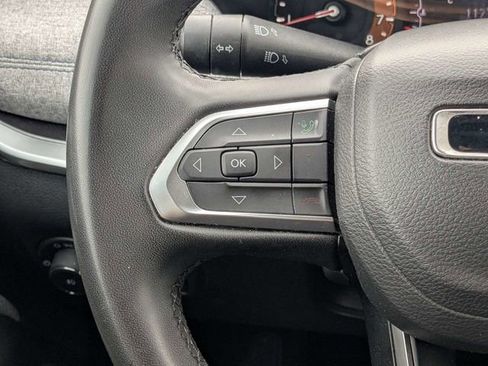 Used 2024 Jeep Compass Latitude AWD/4WD image 22
