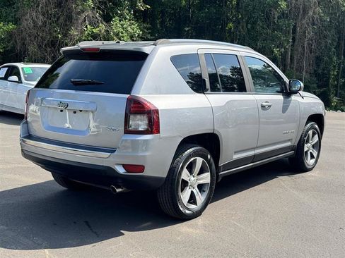 Used 2016 Jeep Compass High Altitude FWD image 4