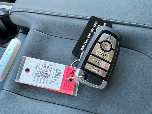 New 2026 Ford Expedition Active image 41