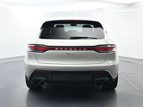 Certified 2025 Porsche Macan image 13