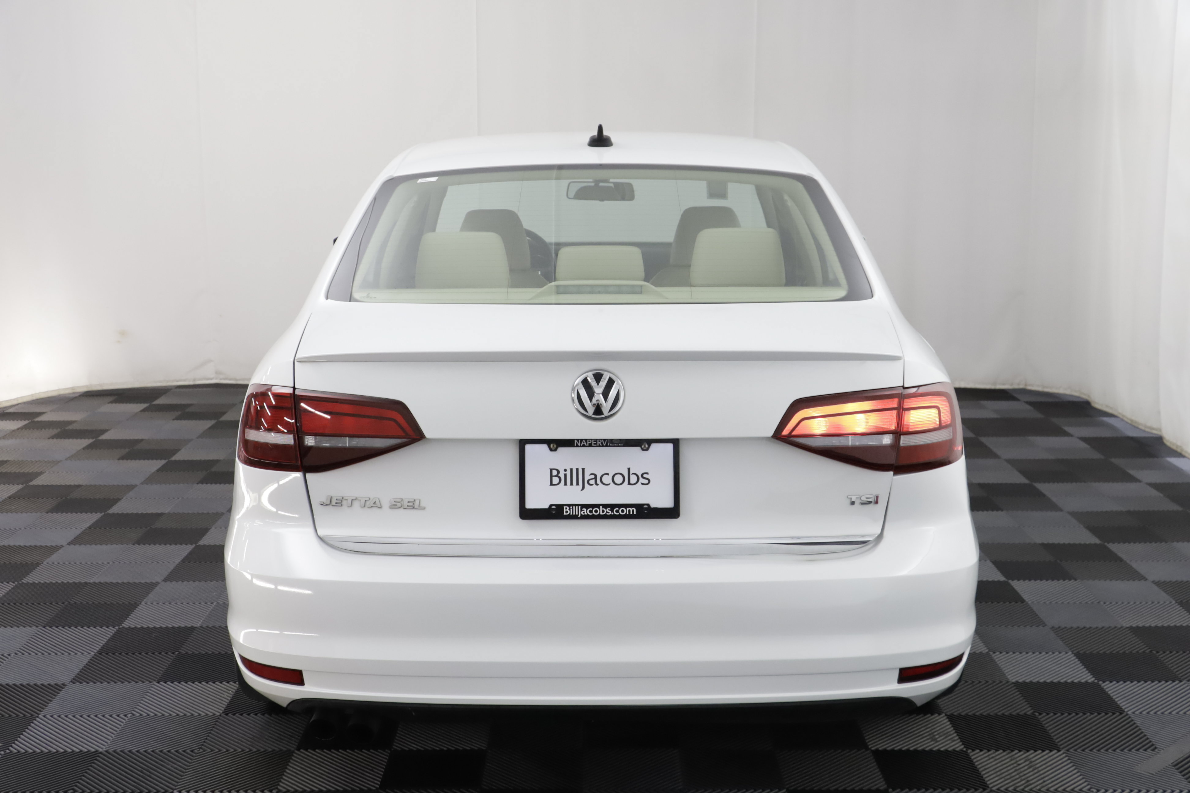 Used 2017 Volkswagen Jetta SEL FWD image 20