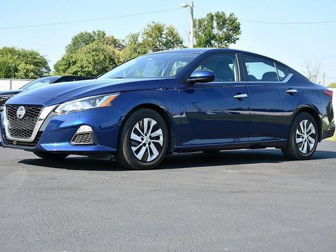 Used 2020 Nissan Altima 2.5 S FWD image 3