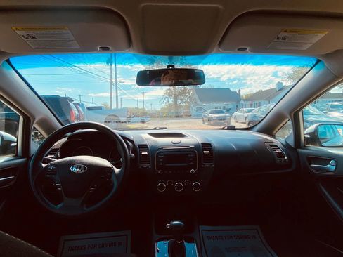 Used 2018 Kia Forte LX FWD image 9