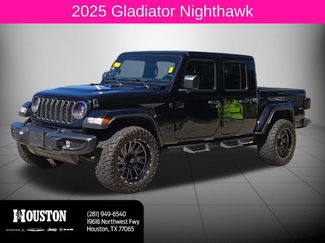 Used 2025 Jeep Gladiator Sport video 1