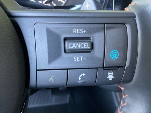 Used 2025 Nissan Pathfinder Rock Creek AWD/4WD image 37