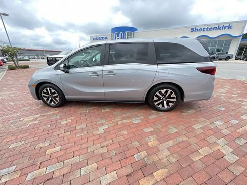 Certified 2025 Honda Odyssey EX-L image 29