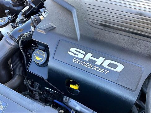 Used 2018 Ford Taurus SHO w/ Driver Assist Package image 32