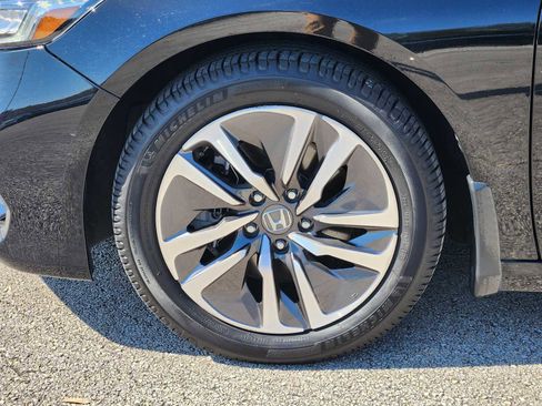 Certified 2019 Honda Accord Touring image 9
