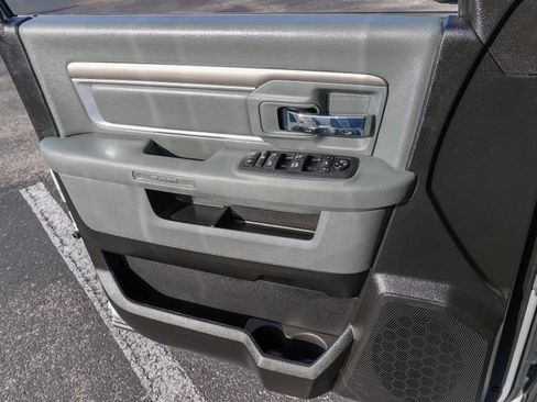 Used 2019 RAM 1500 Big Horn RWD image 13
