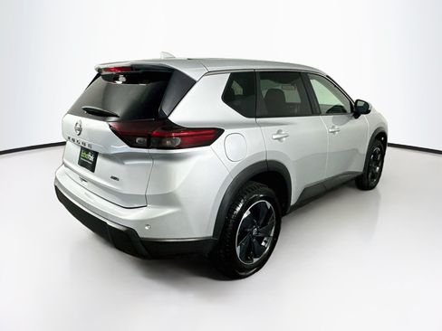 Used 2025 Nissan Rogue SV AWD/4WD image 9