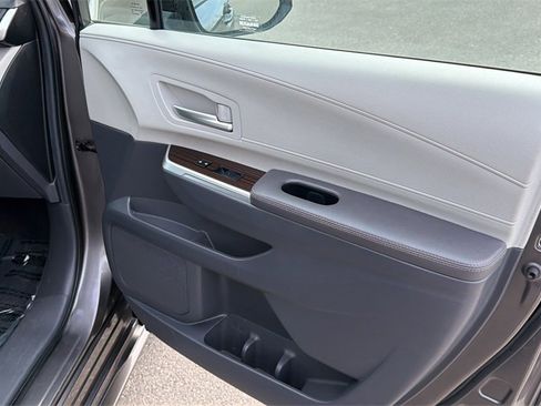 Certified 2024 Toyota Sienna XLE image 44