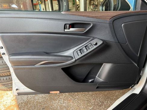 Used 2019 Toyota Avalon XLE w/ Moonroof Package FWD image 31