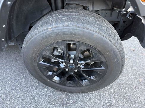 Used 2025 Jeep Wrangler Unlimited Sahara AWD/4WD image 11