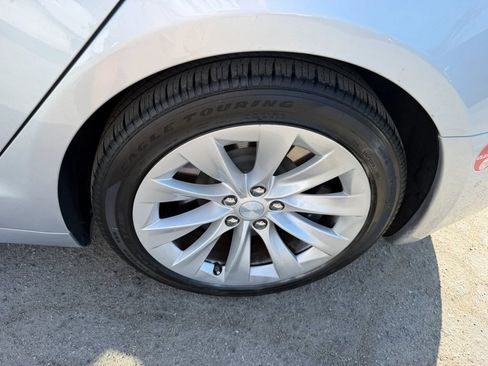 Used 2017 Tesla Model S 75 RWD image 31