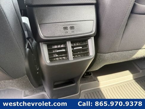 New 2026 Chevrolet Equinox LT w/ Midnight Edition AWD/4WD image 16