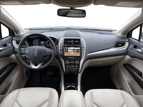 Used 2019 Lincoln MKC Premiere image 35