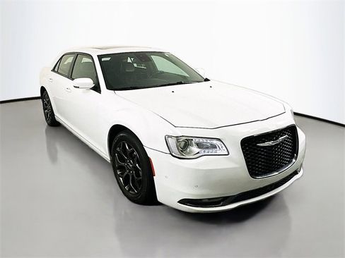 Used 2018 Chrysler 300 S w/ 300S Premium Group image 1