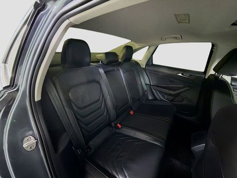 Used 2024 Volkswagen Jetta SEL FWD image 28