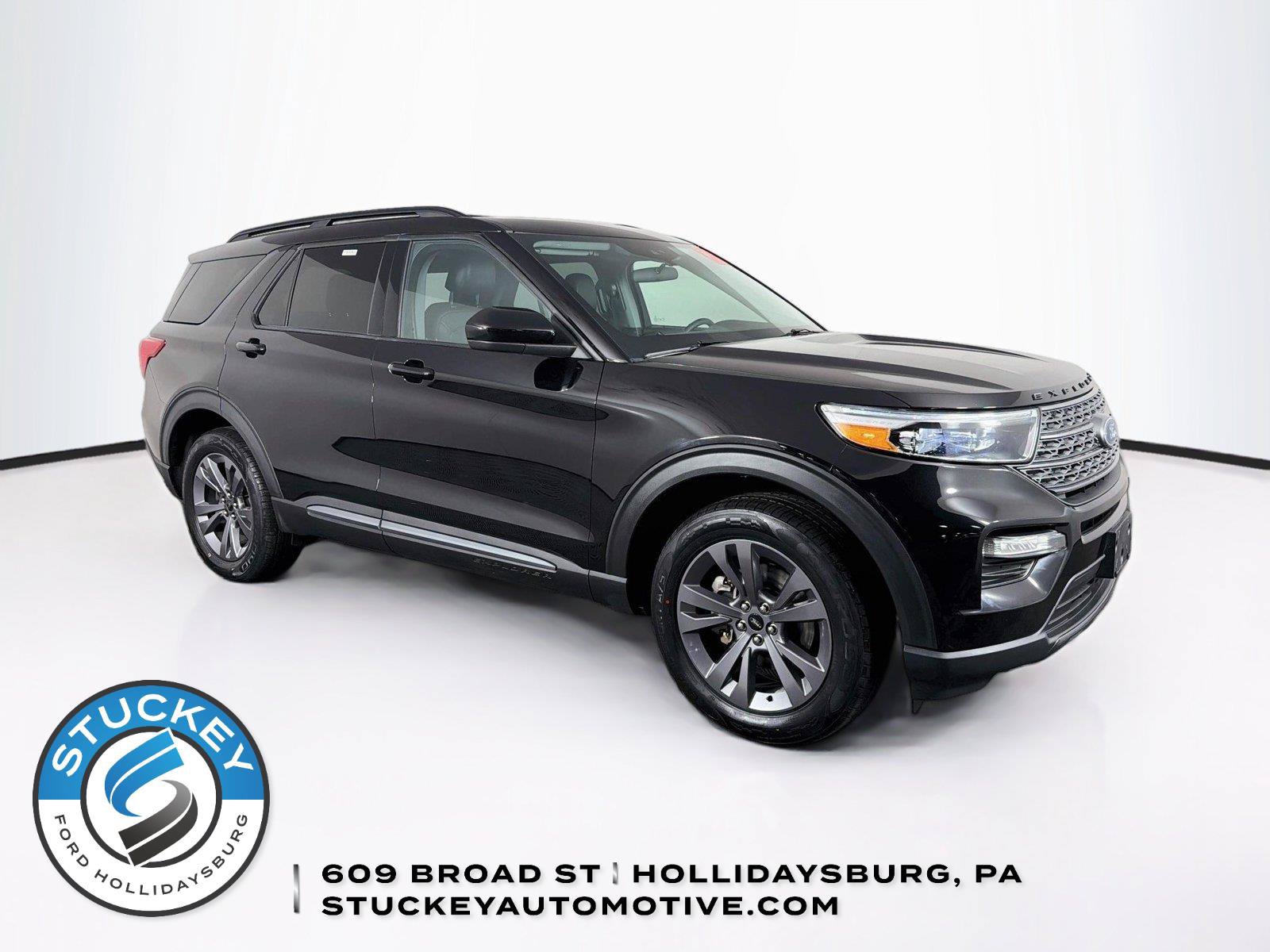 Used 2023 Ford Explorer XLT w/ Equipment Group 202A AWD/4WD image 1