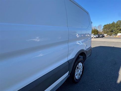 Used 2015 Ford Transit 250 130 Low Roof w/ Exterior Upgrade Package image 12