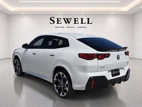 New 2026 BMW X2 xDrive28i w/ Technology Package AWD/4WD image 3