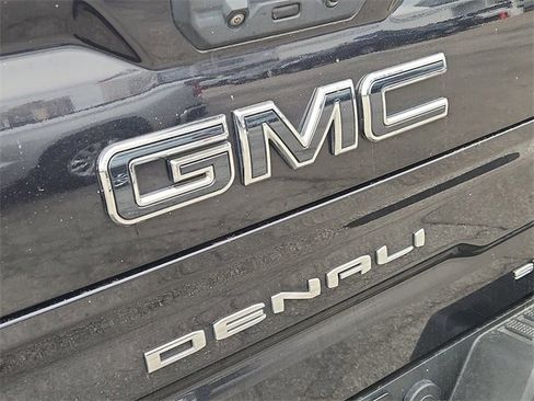 Used 2023 GMC Sierra 1500 Denali Ultimate image 32