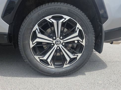 Used 2021 Toyota RAV4 XSE w/ Weather Package AWD/4WD image 28