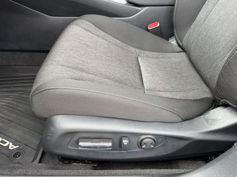 Used 2025 Honda Accord SE image 15