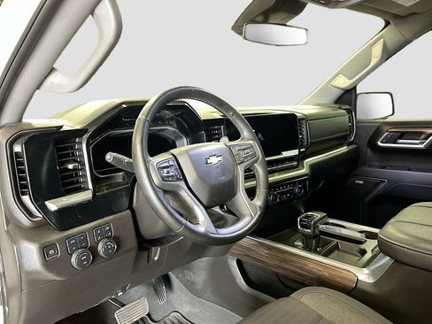 Used 2025 Chevrolet Silverado 1500 RST w/ Convenience Package II AWD/4WD image 9