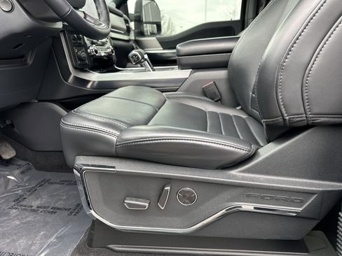 Certified 2025 Ford F150 Platinum image 18