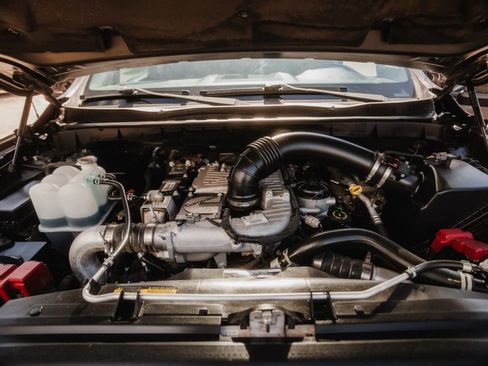 Used 2016 Nissan Titan Platinum Reserve image 42